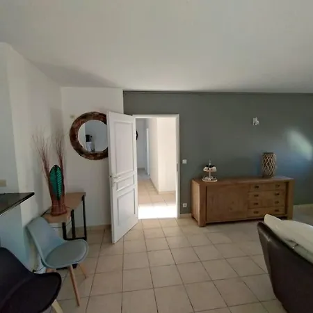 Maison 4 Holiday home *